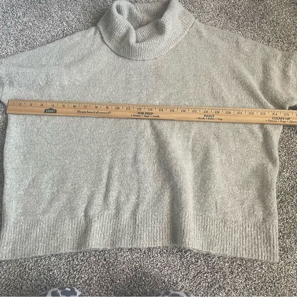 Daytrip Buckle Zipper Back Turtleneck Sweater - Medium - Picture 4 of 7